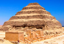 пирамида Джосера фото