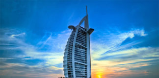 Отель Бурдж Аль Араб в Дубае