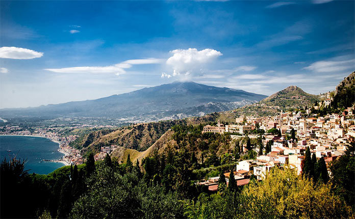 Вулкан Этна в Сицилии