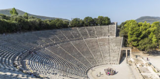 Театр в Эпидавре в Греции